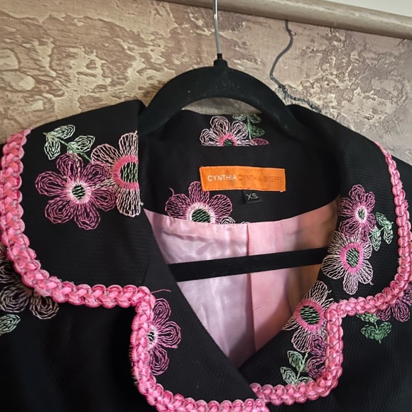 Cynthia Steffe Skirt-Blazer Embroidered Set - Picture 4 of 11